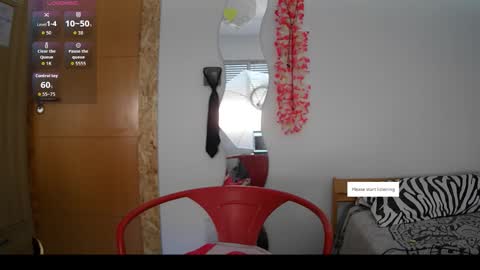   online show from 10.05.25