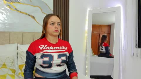 Snapshot of cristalwalker__ chatting on 03.25.26 cristal walker online show from 03.25.26