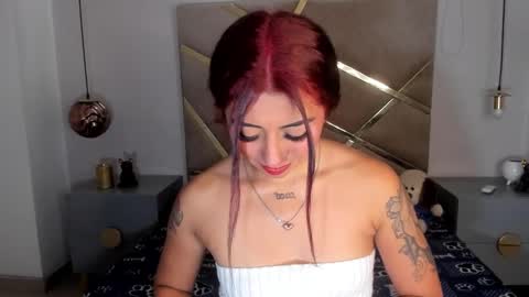  Independent Model online show from 01.28.25