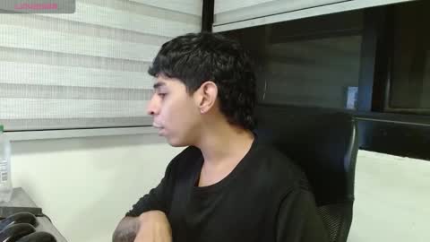 Snapshot of cristhian_slytherin chatting on 09.18.25 cristhian online show from 09.18.25