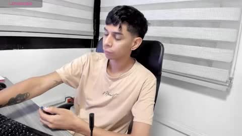 Snapshot of cristhian_slytherin chatting on 09.25.25 cristhian online show from 09.25.25