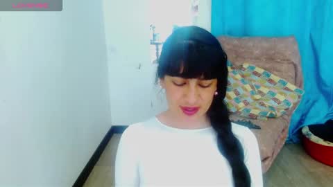 Snapshot of cristina_connor chatting on 11.21.25 Cristina online show from 11.21.25