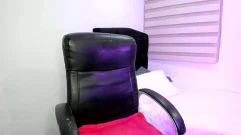 Cristina Laurent online show from 12.24.24