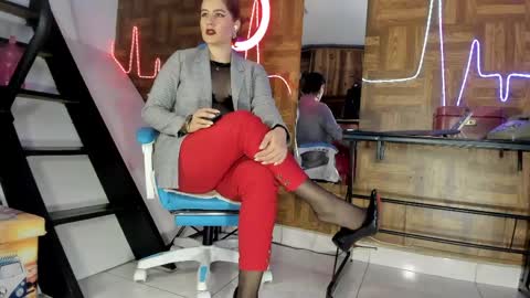 Julieta online show from 04.22.26