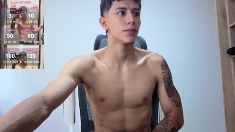 cristopher23  online show from 11.19.25