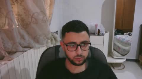 Mira Mira online show from 11.01.25