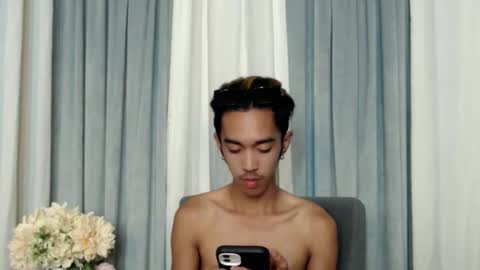 crocodale online show from 04.13.26