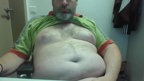 Snapshot of crouch1 chatting on 10.22.25 Crouch1 online show from 10.22.25