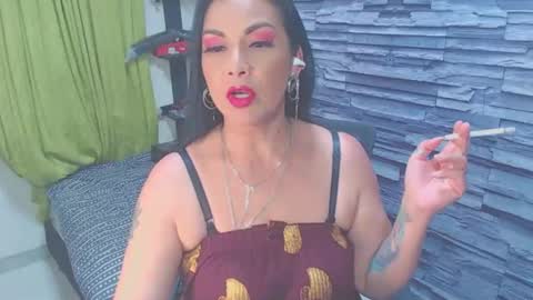 cruela_deviil online show from 01.05.25