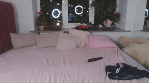 Kitty online show from 12.14.25