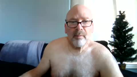 Snapshot of cruising_guy chatting on 06.24.26 fun guy online show from 06.24.26