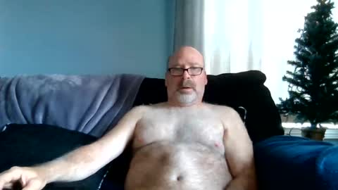 Snapshot of cruising_guy chatting on 07.15.26 fun guy online show from 07.15.26