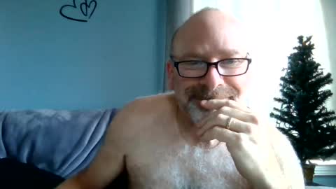 Snapshot of cruising_guy chatting on 07.16.26 fun guy online show from 07.16.26