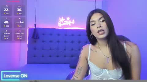 Snapshot of crybabyvelvet chatting on 07.27.26 crybabyvelvet online show from 07.27.26