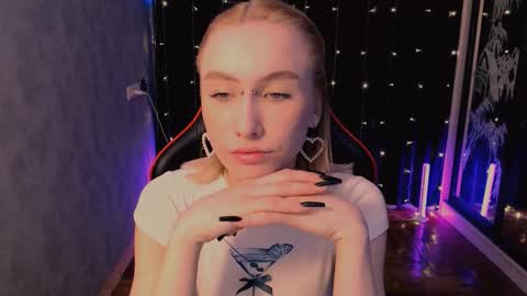 Snapshot of crybambi chatting on 02.13.26 crybambi online show from 02.13.26