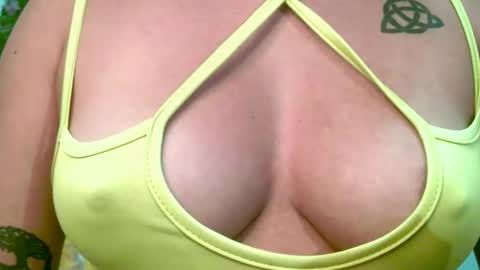 crysrus online show from 04.15.26