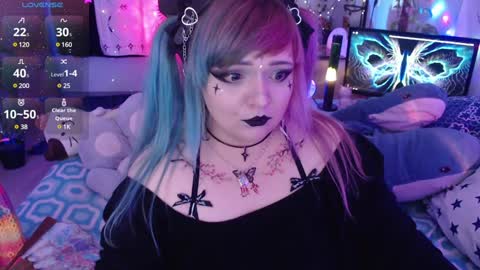 Snapshot of crystal_galaxy chatting on 01.29.25   online show from 01.29.25