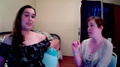 Peach and Daisy online show from 07.11.26