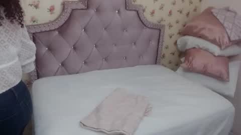 Milf Latina online show from 03.18.26
