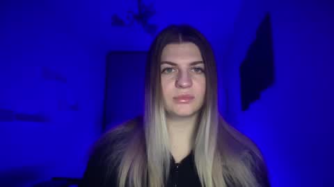 Snapshot of crystalblush01 chatting on 04.02.26 crystalblush01 online show from 04.02.26