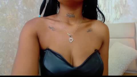 Crystal online show from 09.17.25