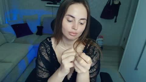 Snapshot of crystalemily chatting on 05.10.26 crystalemily online show from 05.10.26