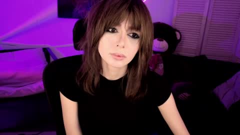 crystallbloom online show from 04.07.26