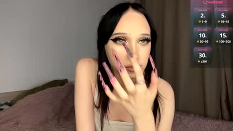 Snapshot of crystalllmolly chatting on 07.25.26 crystalllmolly online show from 07.25.26