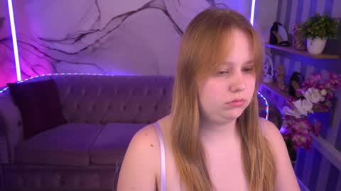 crystallpaws_ online show from 09.10.25