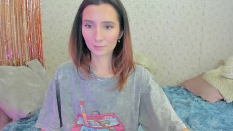 Snapshot of crystalnut chatting on 01.26.25 Maria online show from 01.26.25