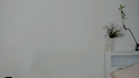 Snapshot of crystalnut chatting on 09.09.25 Maria online show from 09.09.25