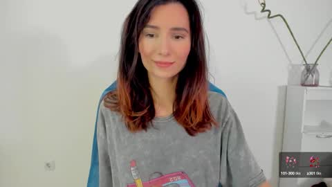 Snapshot of crystalnut chatting on 09.24.25 Maria online show from 09.24.25