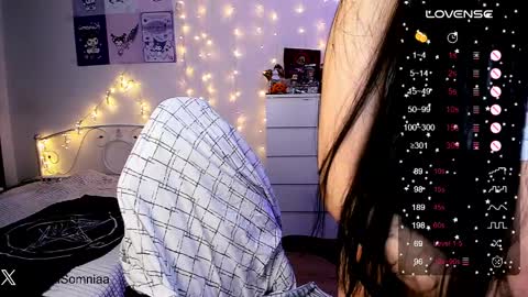 Sasha    Make me moan with patterns   good music here  online show from 01.31.25