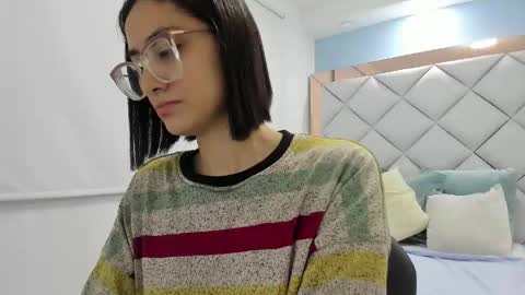 Snapshot of crystalstonee1 chatting on 04.29.26 Crystal online show from 04.29.26