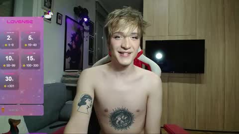 Snapshot of crystalvalentina chatting on 09.09.25 Crystal online show from 09.09.25