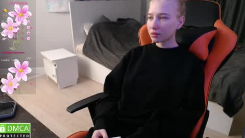 Lia online show from 02.21.25