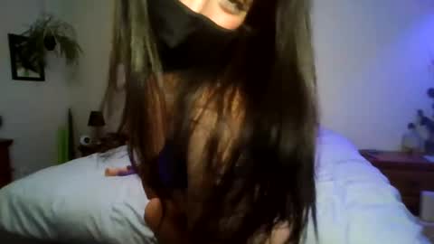 Snapshot of csmf010 chatting on 08.08.26 Madam Mask online show from 08.08.26
