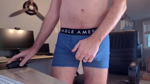 Snapshot of cthotguy5000 chatting on 12.30.24 cthotguy5000 online show from 12.30.24