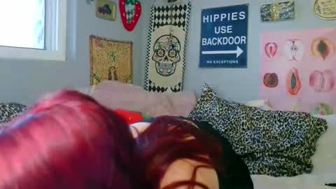 Snapshot of cu2sly chatting on 11.15.25 online show from 11.15.25