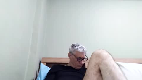 BIG UNCUT HARD COCK online show from 01.11.26