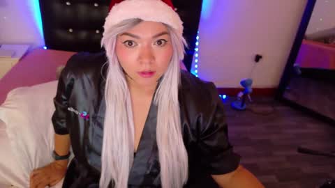 Snapshot of cuckoldlover69_ chatting on 12.20.24 cuckoldlover69_ online show from 12.20.24