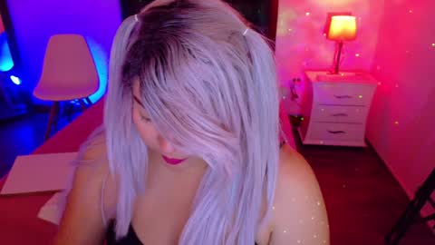 Snapshot of cuckoldlover69_ chatting on 01.19.25 cuckoldlover69_ online show from 01.19.25