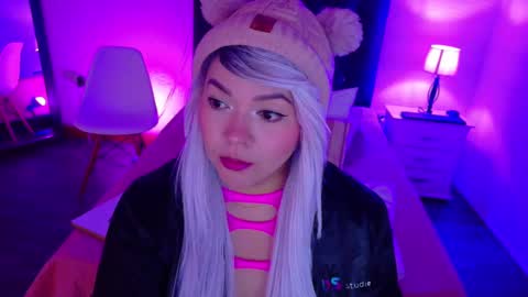 Snapshot of cuckoldlover69_ chatting on 02.21.25 cuckoldlover69_ online show from 02.21.25