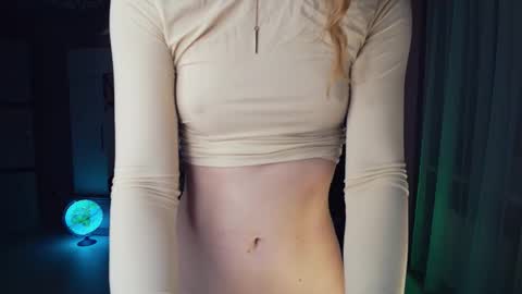 Alexia online show from 12.16.25