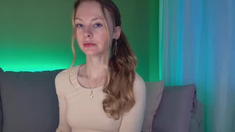 Snapshot of cuddle_kitten chatting on 01.18.26 Alexia online show from 01.18.26