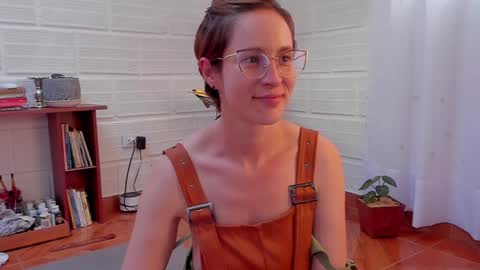 Leonela online show from 01.18.25