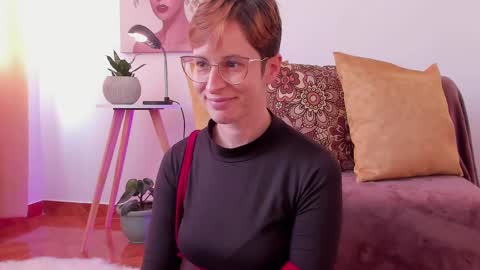 Leonela online show from 02.21.25