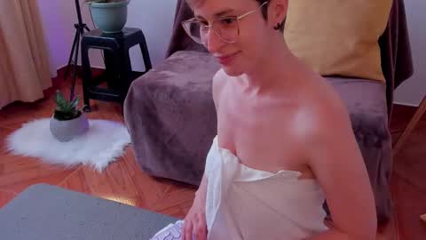 Leonela online show from 02.23.25