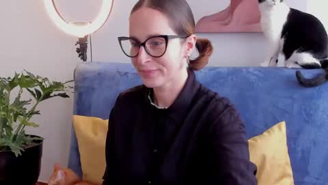 Leonela online show from 05.09.26