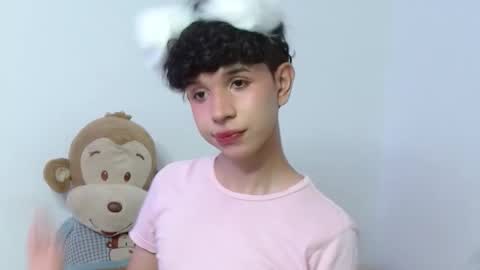 Cuddly online show from 10.14.25